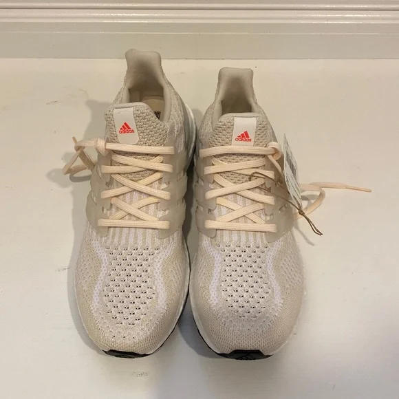 UltraBoost (NEVER WORN) adidas Originals | Shoes | Never Worn Adidas Ultra Boost 22  main image 3